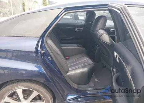 2017 Toyota Mirai из США, поврежденный, VIN JTDBVRBD2HA002174